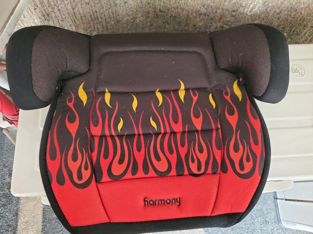 Harmony kids car booster seat (Category: Car Seats) located in Taytay. Submitted by xismart (Listing ID 1363759636, Image 1). Description: Harmony brand from Canada. used 1x. child was too tall already for booster seat. Good for small kids age 4-8yrs who are too small to sit on their own. the booster seat can help them be more secure and comfy when using the seatbelt sa car and they get to see the outside. material can be taken off and machine wa