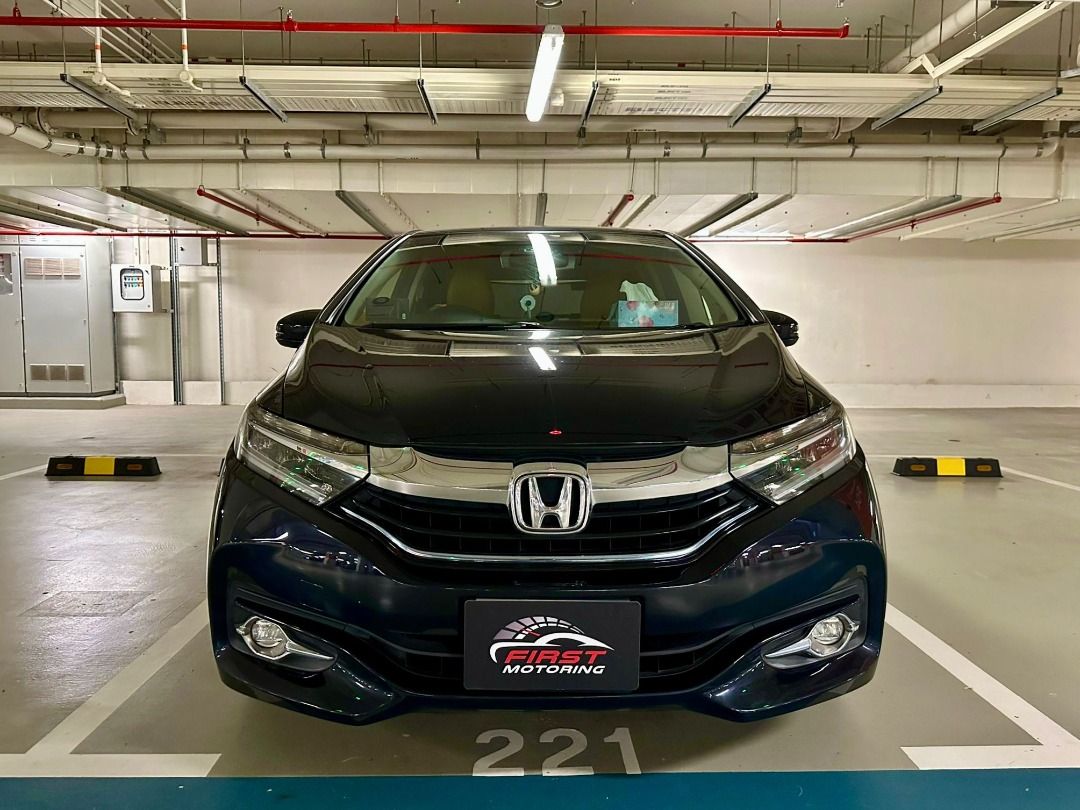 Honda Shuttle Hybrid 1.5A (Category: Used Cars) located in Singapore. Submitted by firstmotoring88 (Listing ID 1363743422, Image 1). Description: Vehicle Features 1.5L Earth Dreams DOHC 16v hybrid petrol electric I-VTEC engine with 135bhp, 7 speed CVT auto, ABS, SRS, smart touch aircon, keyless entry/start/stop. Accessories Auto fold side mirrors. Multi function steering. Touchscreen audio system. Bluetooth. Reverse camera and sensors. Contact fo