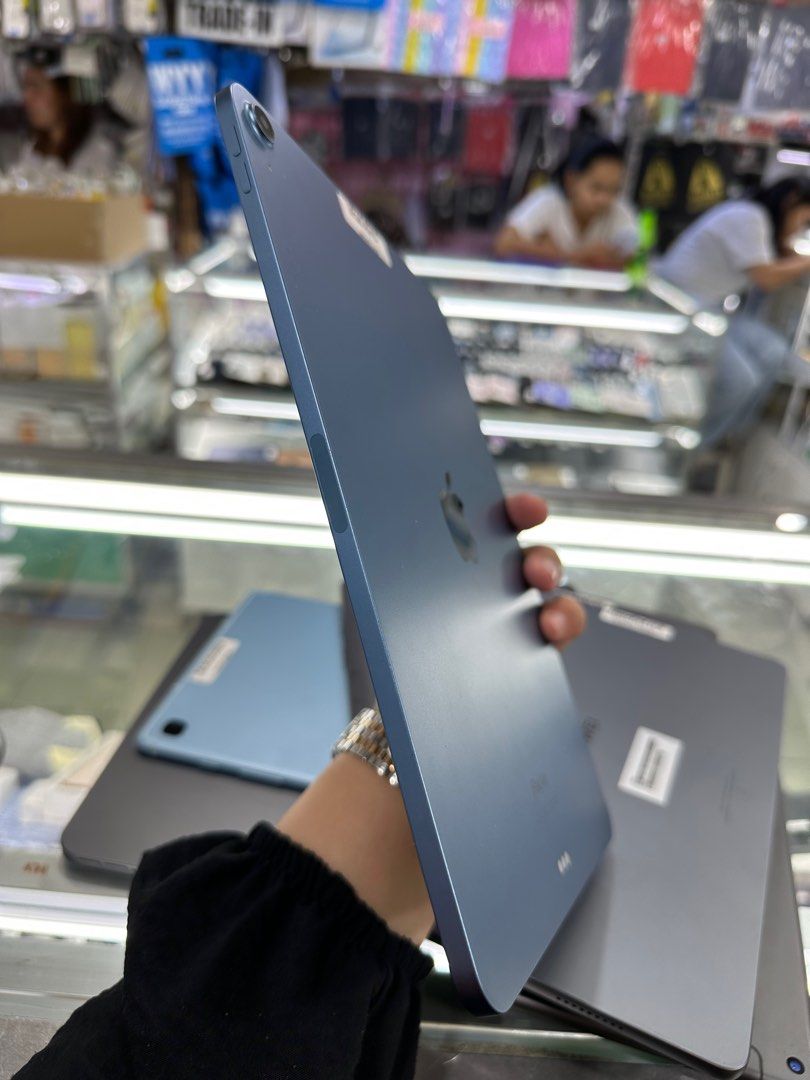 Ipad Air 5 64gb Wifi No issue (Category: iPad) located in San Juan City. Submitted by javedsgadgetshop (Listing ID 1363830576, Image 3). Description: INSTALLMENT OPTIONS : SPAY LATER / GGIVES / CREDIT CARD! WE BUY AND SELL SO PWEDE MAGBINTA OR SWAP ! Quick Specs : Ipad Air 5 •64gb •NTC Variant •Good batt health •Wifi only •95% Smoothness •No hidden issue | No Repaired •100% Authentic | Not Refurbished •w/ Box Charger & store warranty ❣️ - serial 