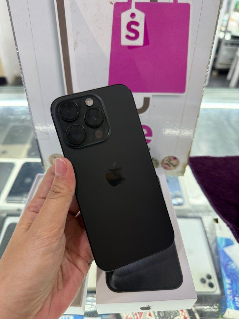 iphone 15 pro 128gb smartlocked 2ndhand (Category: iPhone 15 Series) located in Cainta. Submitted by vine_gadget_shop (Listing ID 1363789996, Image 2). Description: iphone 15 pro 128gb smartlocked 2ndhand with box and cord replaced warranty until august 2025 pick up store greenhills shopping center we accept trade in we accepy credit card and ggives installment we do cod and door to door we ship nationwide for fast transaction call 09277368323 lo