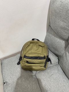 (Kategori: ) berada di . Dikirim oleh thriftlove.id (ID iklan 1363856519, Gambar 1). Deskripsi: .