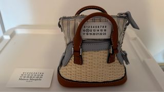 （分類：）位於 。 由 penny98 提交（商品編號 1363852160，圖片 1）。簡介： 。