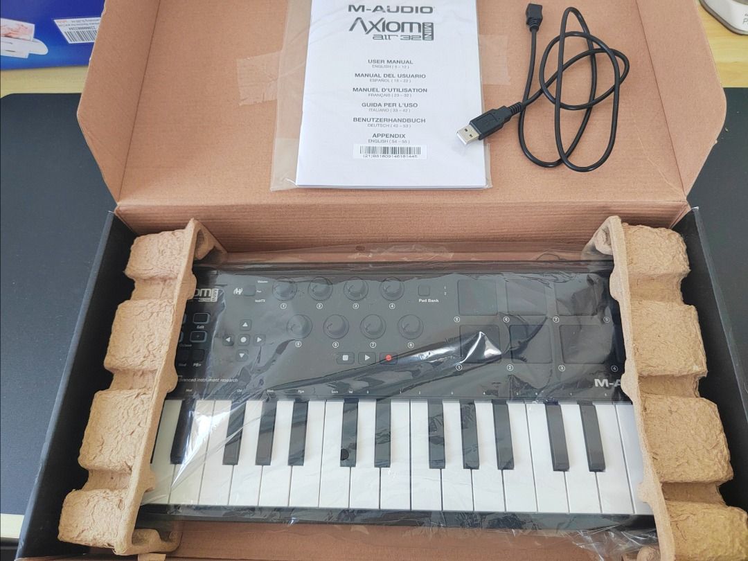 M-Audio Axiom AIR Mini 32 Midi Controller (Category: Other Audio Equipment) located in Malolos. Submitted by germainmo78657 (Listing ID 1362006857, Image 2). Description: Selling my rarely used Axiom 32. The unit is in new condition and comes in the original package with cable and manuals. My location is Malolos. Pick-Up or Shipment..