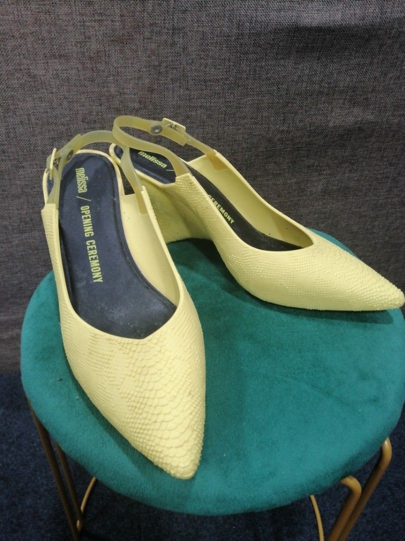 MELISA CROC SKIN IN YELLOW (Category: Heels) located in Baguio. Submitted by designerslabph (Listing ID 1363787796, Image 2). Description: Unused No flaw.