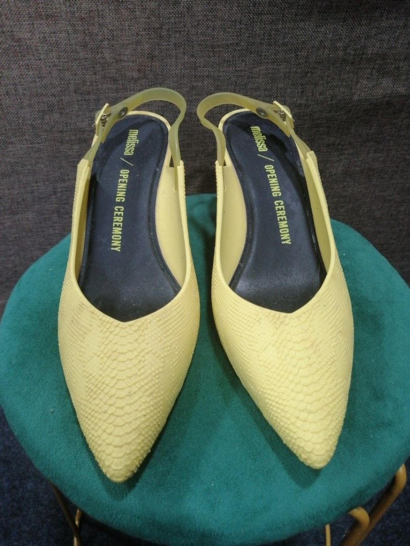 MELISA CROC SKIN IN YELLOW (Category: Heels) located in Baguio. Submitted by designerslabph (Listing ID 1363787796, Image 1). Description: Unused No flaw.