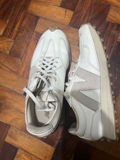 (Category: ) located in . Submitted by neveroldph (Listing ID 1363712280, Image 1). Description: .
