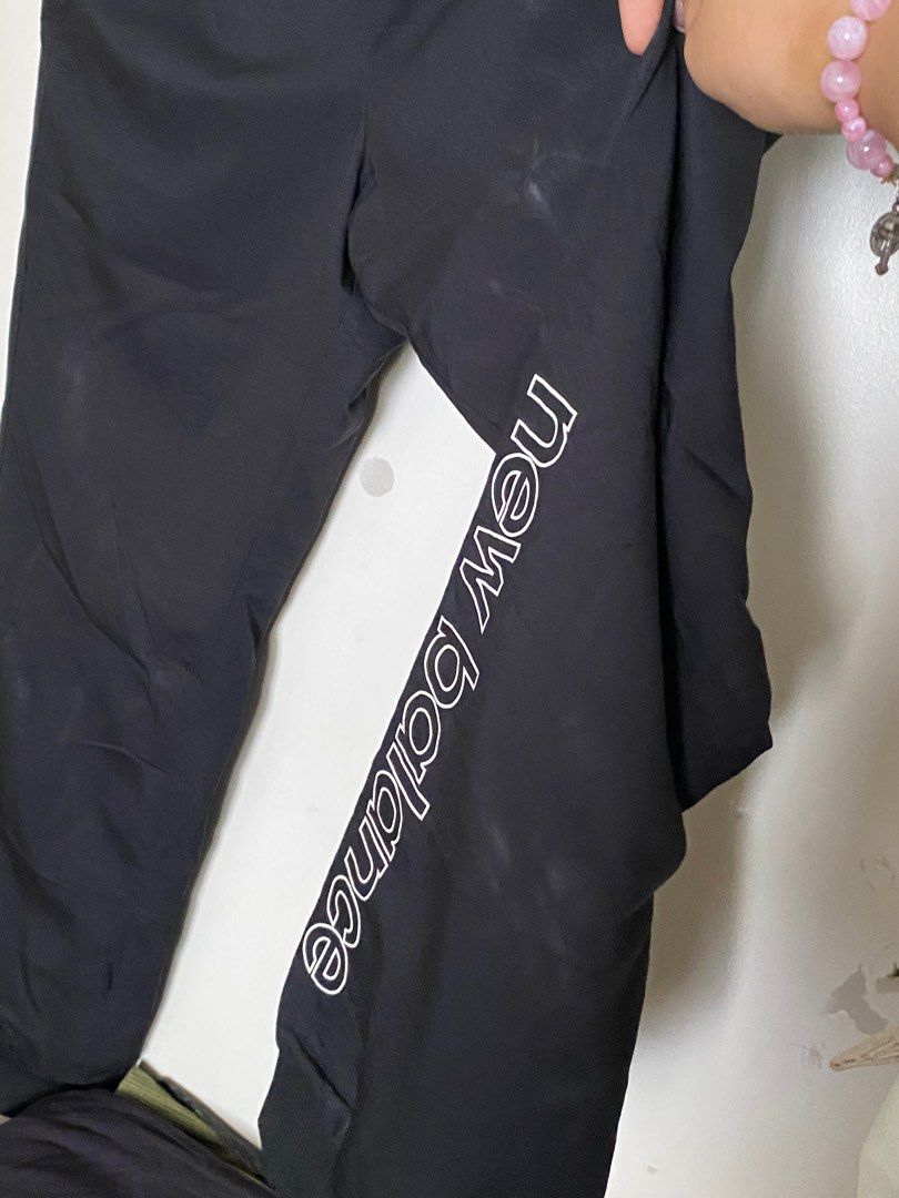 New Balance Jogging Pants / Joggers (Category: Joggers) located in Taytay. Submitted by fourthavenueofficial (Listing ID 1363710973, Image 2). Description: thrifted but too small for me size 30-32 waist.