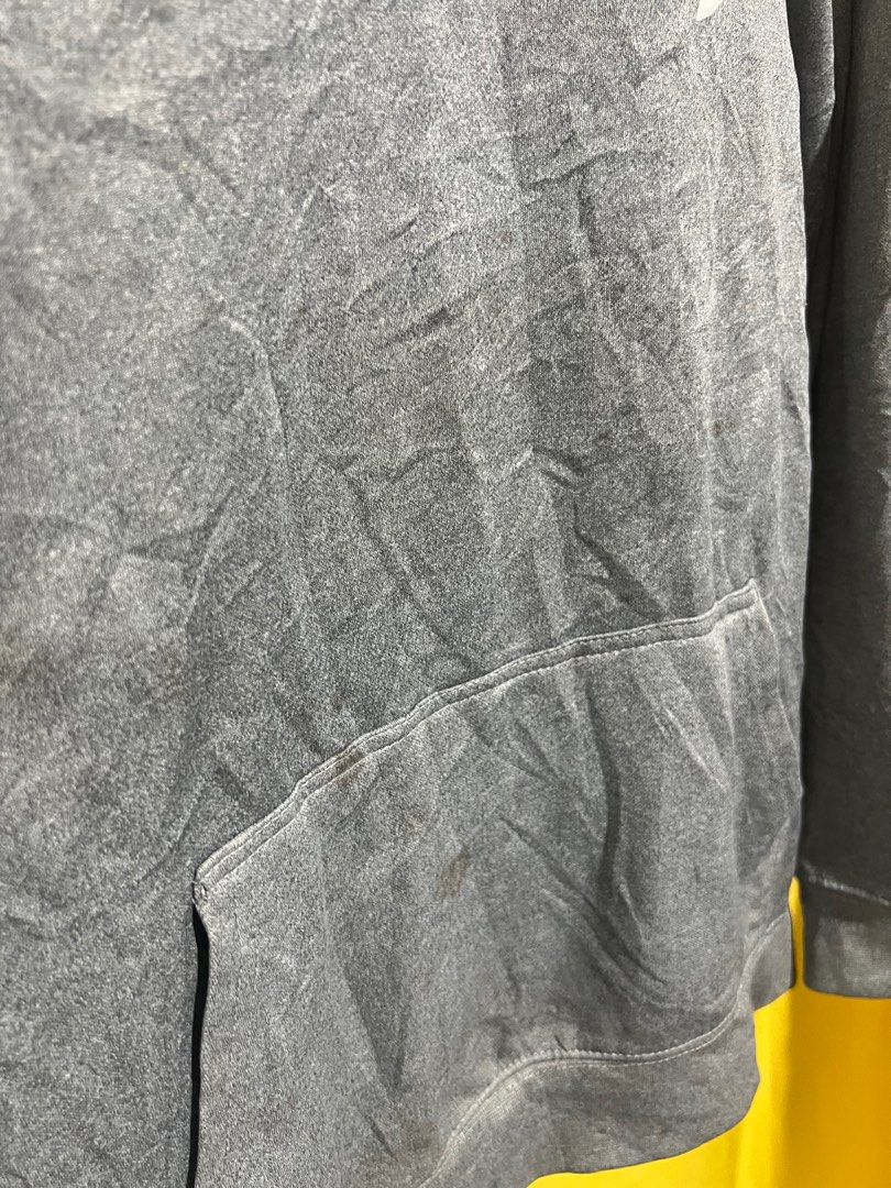 NFL Seahawks Jacket Hoodie (Category: Coats, Jackets and Outerwear) located in Tarlac. Submitted by nothingbutlesthrift (Listing ID 1363822675, Image 3). Description: 23x28 NFL tag Issues: stains and holes.