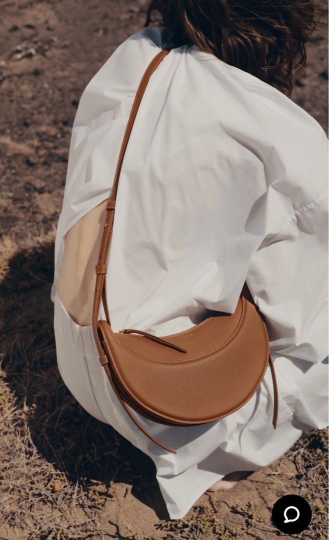 Polene Numero Dix- Edition Textured Camel (Category: Bags & Wallets) located in Singapore. Submitted by bouncydeals (Listing ID 1363786390, Image 3). Description: Polene Numero Dix- Edition Texured Camel from Paris. Brand New. Don’t love the color hence selling..