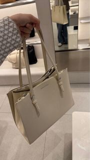 (Kategori: ) berada di . Dikirim oleh torise (ID iklan 1363762102, Gambar 1). Deskripsi: .