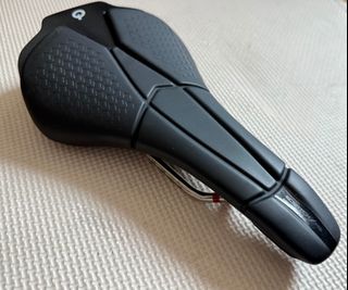 （分類：）位於 。 由 mailtostn 提交（商品編號 1363734160，圖片 1）。簡介： 。