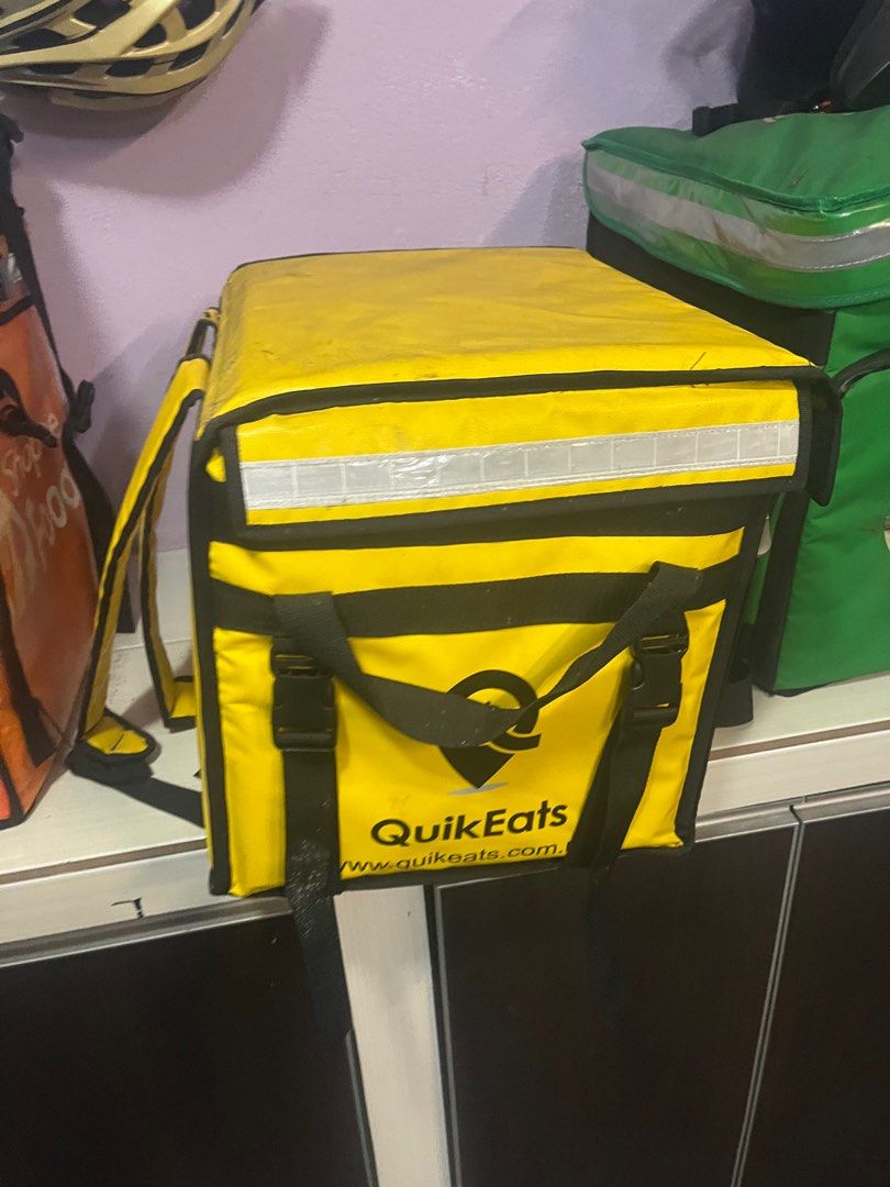 Quick Eats Bag (Category: Backpacks) located in Puchong. Submitted by afiqpudin (Listing ID 1363821423, Image 2). Description: Bag quick eats to letgo.