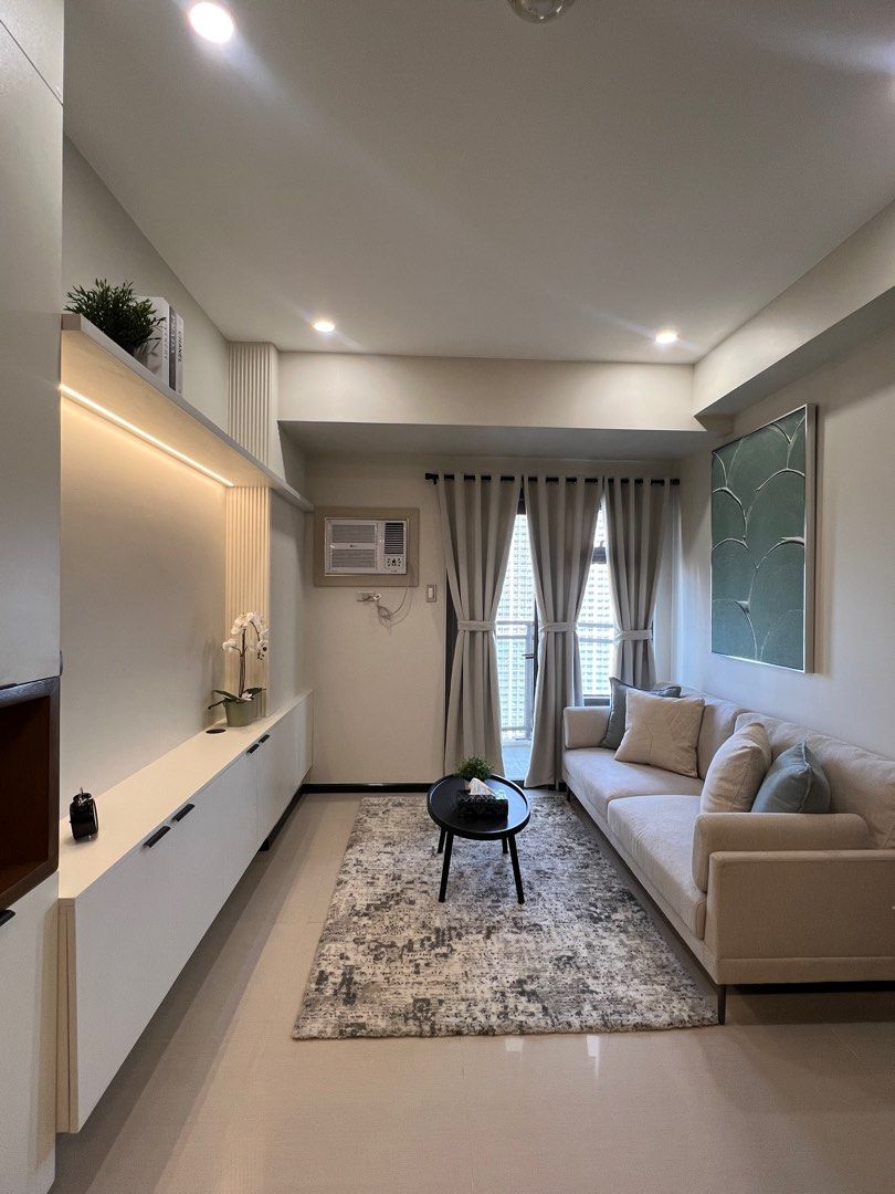 RADIANCE MANILA BAY SOUTH (Category: Apartments & Condos) located in Quezon City. Submitted by shenellbb (Listing ID 1363734471, Image 2). Description: LOCATED IN PASAY! Radiance Manila Bay by RLC •Ready for viewing! •Newly turned over and renovated 1 Bedroom Unit w/balcony 40sqm, 27th Floor South Tower •can use for airbnb business •City View along roxas blvd. (star city manila bay side) NO OBSTRUCTIONS —The space is fully furnished and has been 
