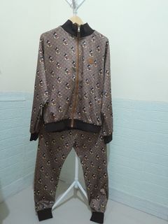 (Kategori: ) berada di . Dikirim oleh brandzidane (ID iklan 1363851577, Gambar 1). Deskripsi: .