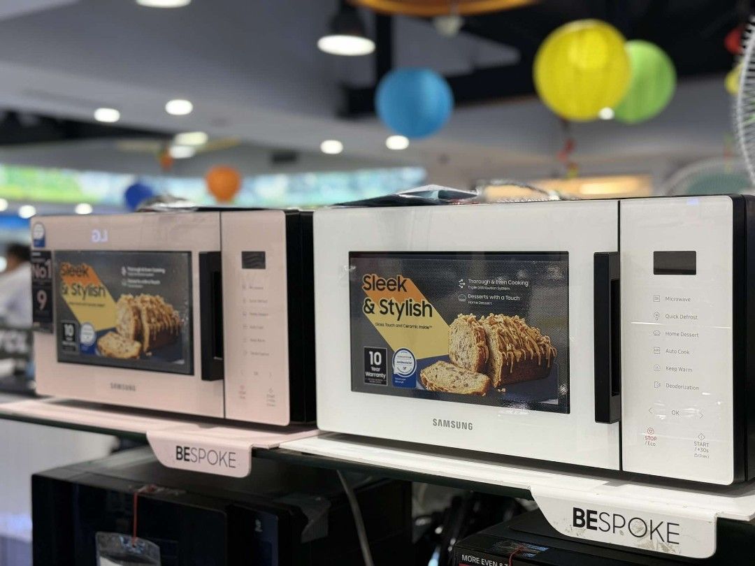 Samsung microwave oven (Category: Cookers) located in Manila. Submitted by donnasagao03665 (Listing ID 1363826044, Image 3). Description: ❄️ SAMSUNG MICROWAVE OVEN / SAMSUNG SMART OVEN / SAMSUNG BESPOKE OVEN BRANDNEW AND SEALED ❄️ 📍SMART OVEN MC35R8088LC 35L - 21,800 📍BESPOKE GRILL MICROWAVE MG30T5018CC 30L - 10,000 📍BESPOKE MICROWAVE OVEN MS23T5018AW 23L bespoke white - 7,400 MS23T5018AP 23L bespoke pink - 7,400 📍MICROWAVE OVEN MS23K3515AS 2