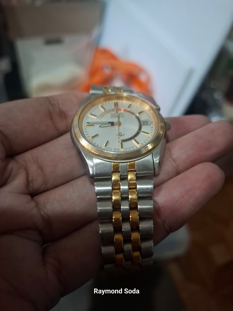 Seiko Kinetic (5M42-0A30) (Category: Luxury Watches) located in Las Pinas. Submitted by All.here_OnlineShop (Listing ID 1363788131, Image 3). Description: Rare Seiko Kinetic (5M42-0A30) R1 Automatic Wrist Watch W/ Date Vintage. In good condition. 3500 only. Shipping via LBC or JRS (Provincial) Lalamove (same day delivery within Metro Manila). Items are coming from Las piñas. *items are considered sold and given in good condition unless otherwise 