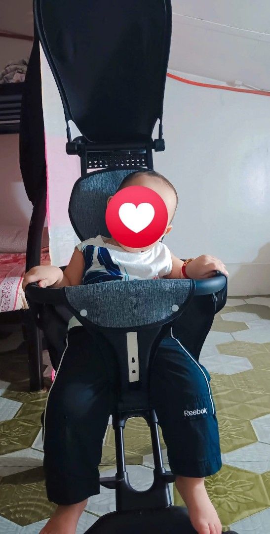 Stroller , playpen , walker (Category: Infant Playtime) located in Valenzuela. Submitted by anneanne163011 (Listing ID 1363724607, Image 2). Description: **playpen 1k new ang mga steel palit lahat may tahi lng orig price 1800 **stroller 650 bought 850 **walker yoboo 600 bough 1800 replacement 1pc tire may music pa pero kulang na toys.