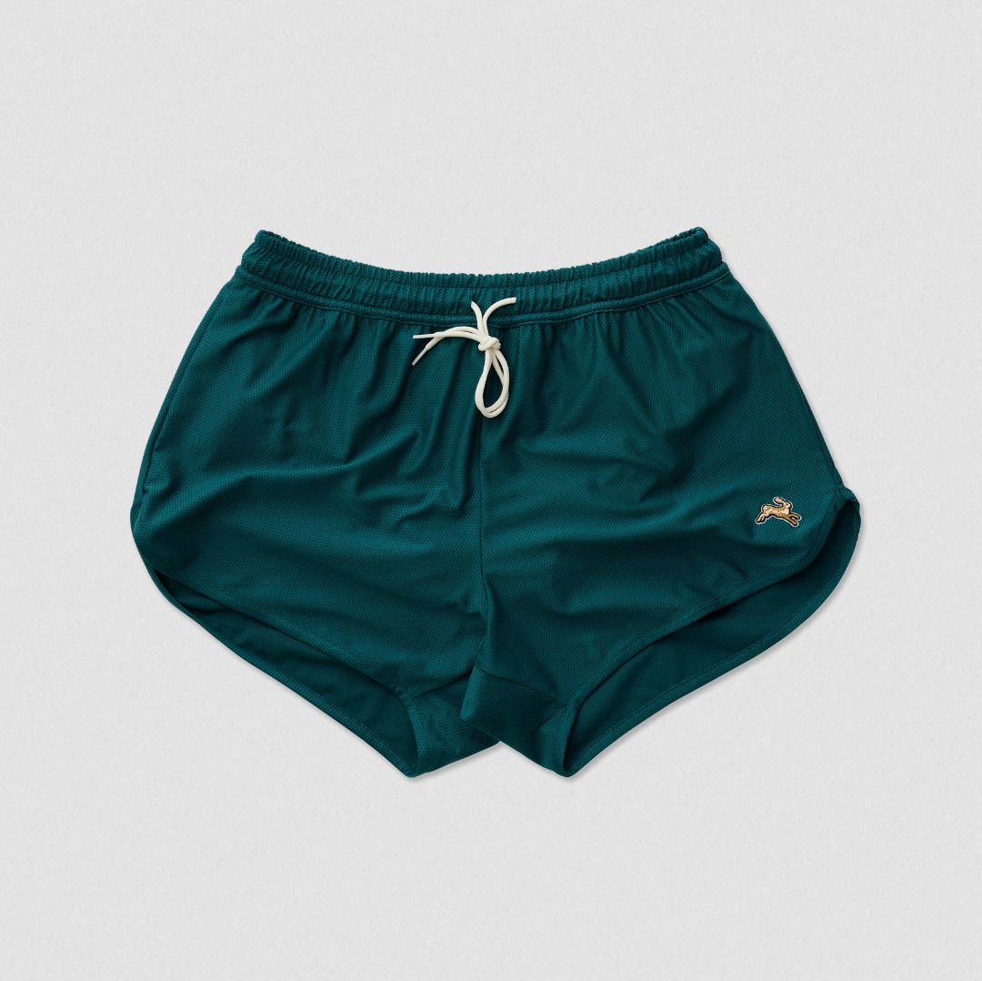 Tracksmith Van Cortlandt 4" Shorts - Teal (Category: Activewear) located in Makati City. Submitted by raceday.rdy (Listing ID 1363806862, Image 1). Description: Tracksmith's signature lightweight 2:09 mesh shorts in 4" silhouette with a brief liner and 2 inner back pockets Brand new XXL, fits like an XL. See garment measurements in the last pic Color: Teal.