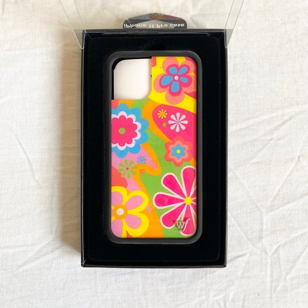 Wildfower Case iPhone 11 PRO Flower Power (Category: Cases & Sleeves) located in San Pedro. Submitted by gumamelagal (Listing ID 1363768852, Image 2). Description: 🌺 authentic, on hand, brand new with box & WF sticker/s mop: gcash, bdo mod: j&t, lalamove.