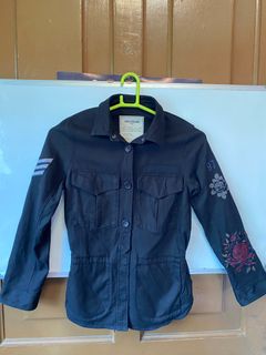 (Category: ) located in . Submitted by thrift_city1624 (Listing ID 1363883135, Image 1). Description: .