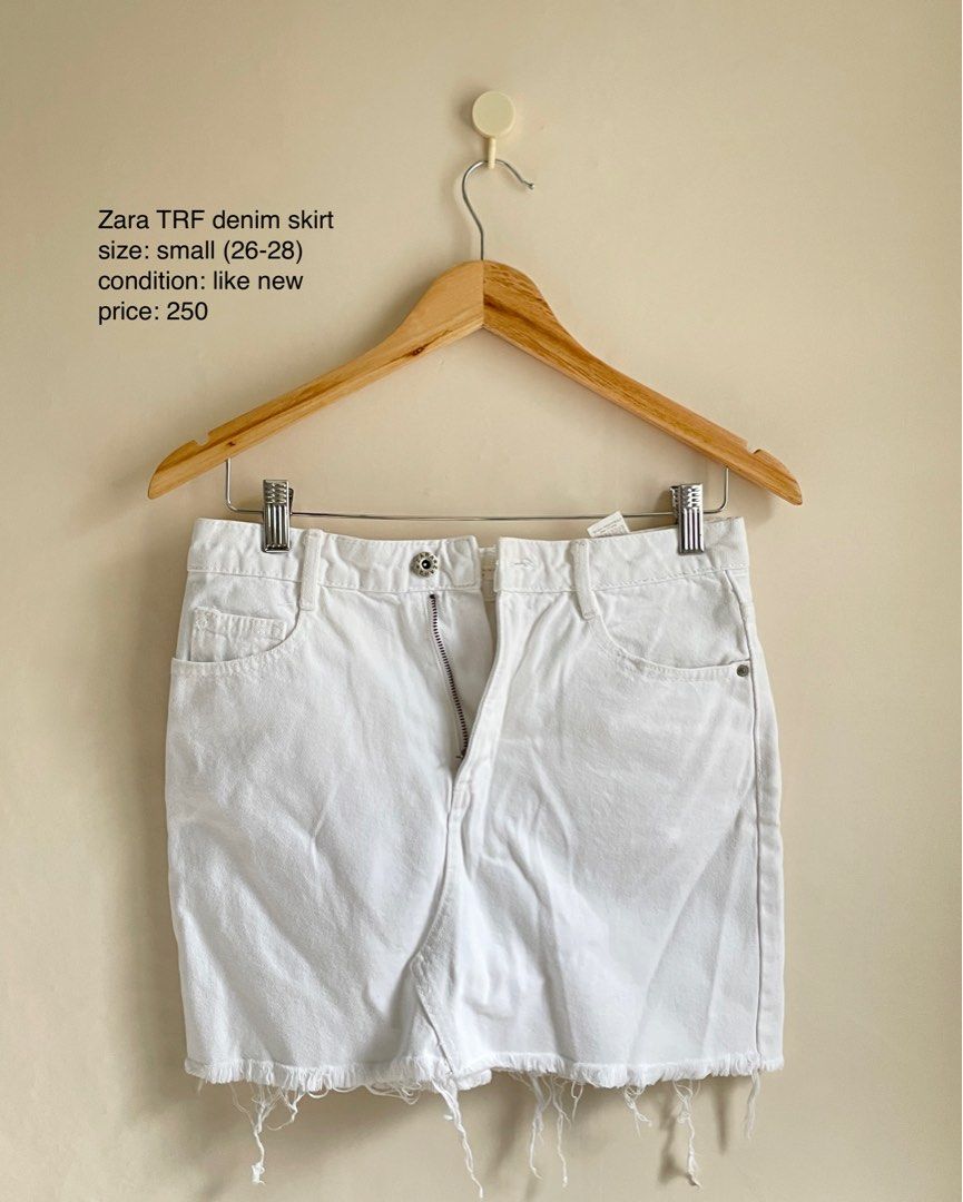 Zara white skirt (Category: Skirts) located in Quezon City. Submitted by decluttering.2025 (Listing ID 1363771134, Image 1). Description: .