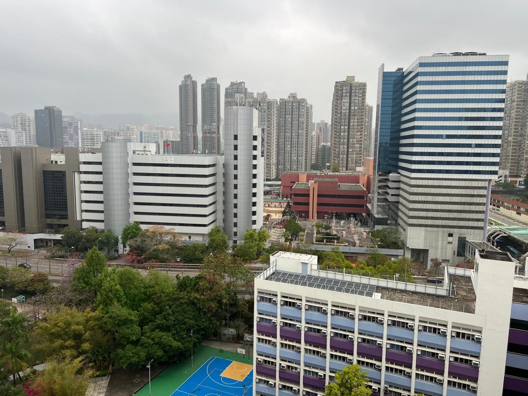 Landlord offers no commission for rental. Tuen Mun, close to the city center. Upper floor of Siu On Court with nice view634387262700811128