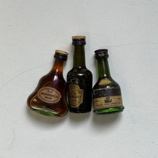（分類：）位於 。 由 thebooksandmusicstore 提交（商品編號 1363951694，圖片 1）。簡介： 。