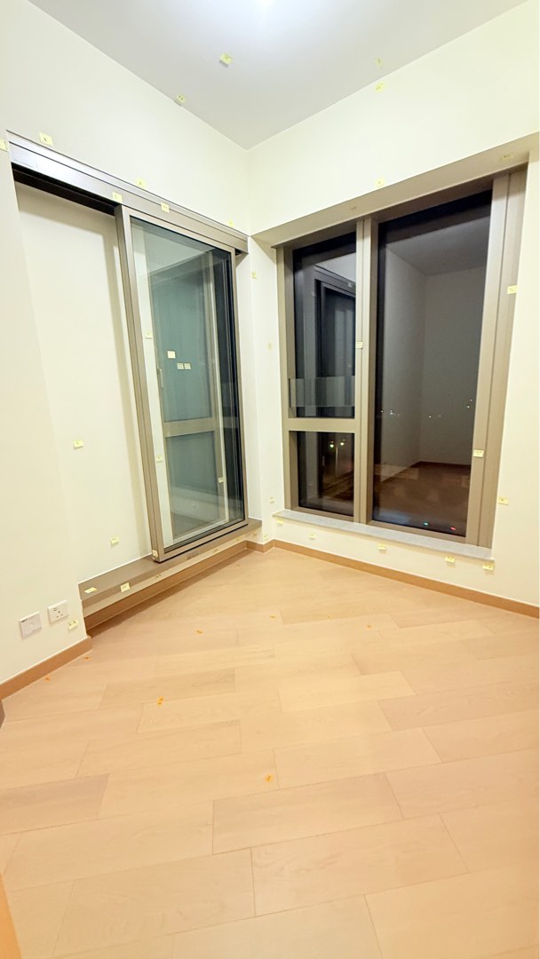 Perlon rental without commission. Grab a one-bedroom unit now. Ready for immediate occupancy. Unit on 9th floor, Building 663438550684419113