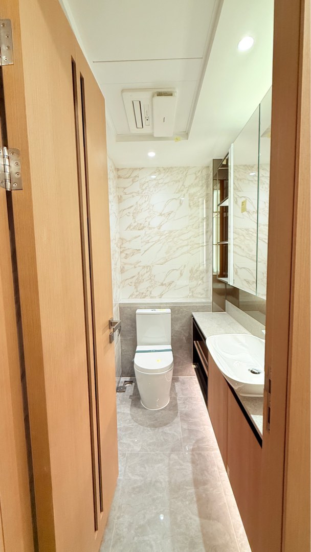 Perlon rental without commission. Grab a one-bedroom unit now. Ready for immediate occupancy. Unit on 9th floor, Building 663438550684419111
