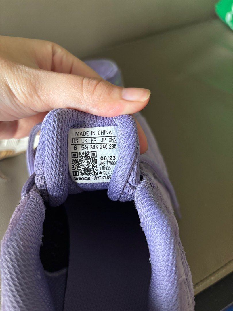 ADIDAS - Response CL SHOES (purple) (Category: Sneakers) located in Manila. Submitted by ocampomadie (Listing ID 1363897273, Image 2). Description: Only use once- change of mind .