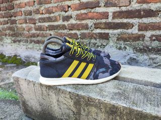 (Kategori: ) berada di . Dikirim oleh ym_secondhand (ID iklan 1363989415, Gambar 1). Deskripsi: .