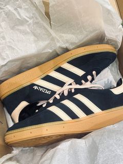 (Category: ) located in . Submitted by urbooo (Listing ID 1364021066, Image 1). Description: .