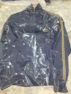 (Category: ) located in . Submitted by ADIDASMUSEUM (Listing ID 1363938314, Image 1). Description: .