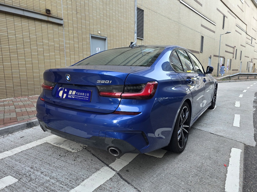 BMW 320i M Sport (A)62864837584386113