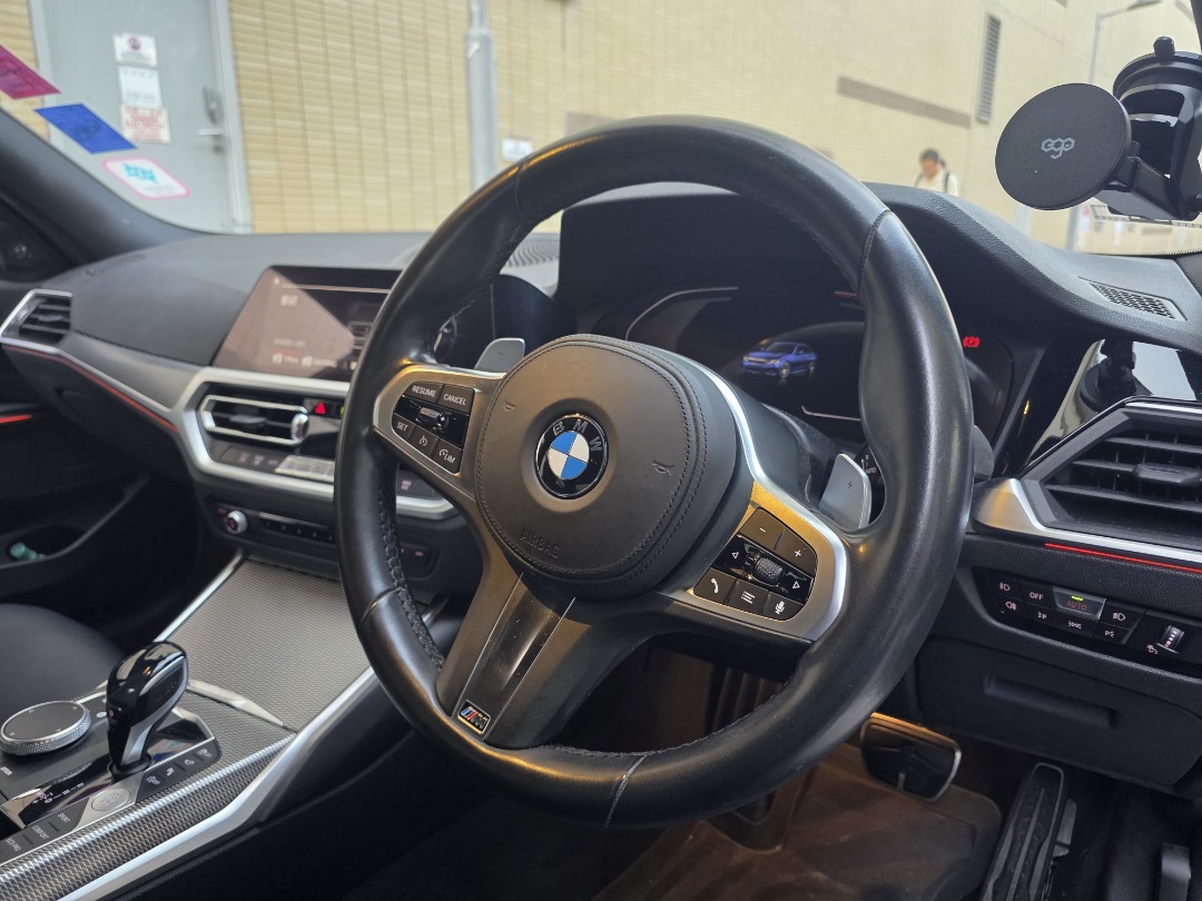 BMW 320i M Sport (A)62864837584386114