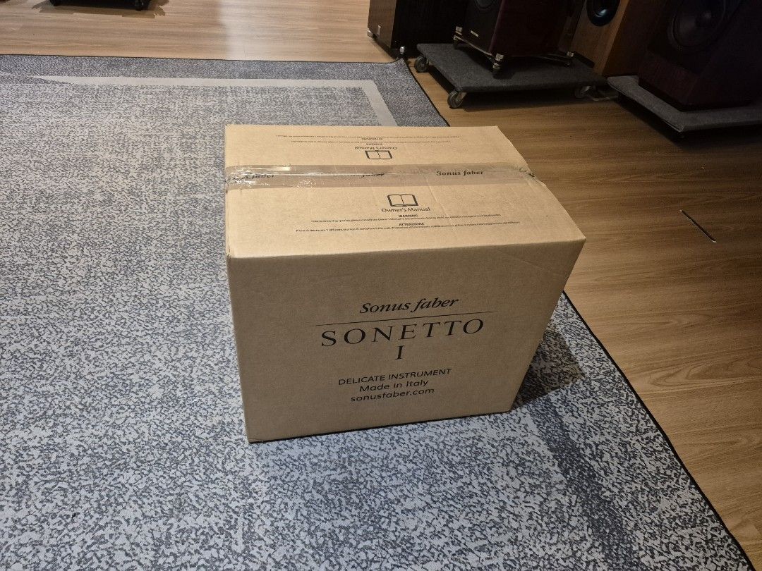 BNIB Sonus Faber Sonetto 1 (Category: Soundbars, Speakers & Amplifiers) located in Singapore. Submitted by jensonaudio (Listing ID 1363954152, Image 1). Description: Brand new in box piano black finish. last unit clearing . with local warranty..