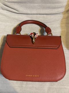 （分類：）位於 。 由 lam0510 提交（商品編號 1364000311，圖片 1）。簡介： 。