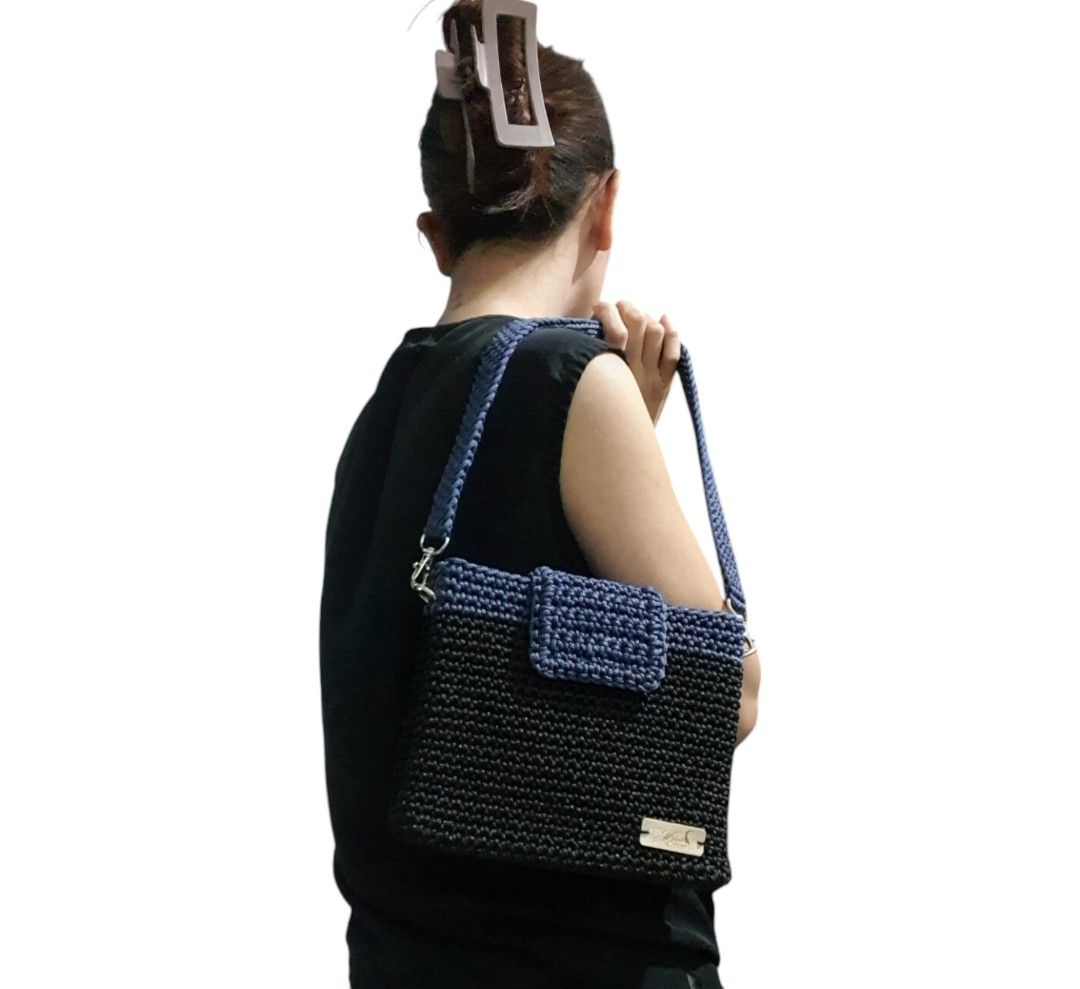 Crochet Shoulder Bag (Category: Luxury Bags & Wallets) located in Manila. Submitted by jee189 (Listing ID 1363997971, Image 2). Description: For Sale❣️ Handcrafted 🥰 Simple yet elegant in style✨️ Follow me for more upcoming handmade Crochet Bags or like and follow my personal page Makoh Creation 💕 For mode of Payment: Gcash / Paymaya For Shipping: JNT (Metro Manila and Province) same day delivery thru Lalamove #handmadebyme #handcraftedwithpass