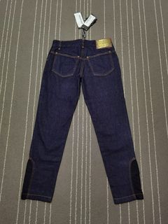 (Category: ) located in . Submitted by cikgu_izuan_store (Listing ID 1363898717, Image 1). Description: .