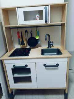 (Category: ) located in . Submitted by jong_84 (Listing ID 1364015415, Image 1). Description: .