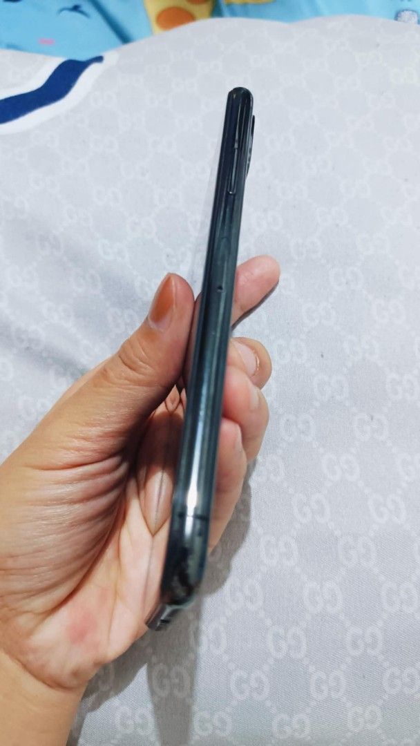 Iphone x 256gb (Category: iPhone X Series) located in Manila. Submitted by mctrish13183978 (Listing ID 1364019563, Image 3). Description: Iphone X 256gb Openline No issue hidden issue 100% battery health sobrang kunat Unit charger and many case Tondo Area.