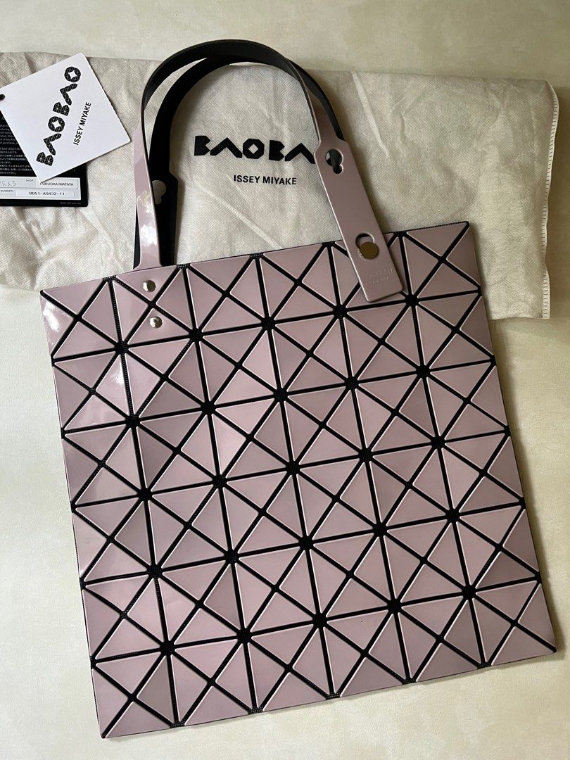 Issey Miyake BaoBao tote (Category: Tote Bags) located in Davao. Submitted by lys08 (Listing ID 1363920068, Image 1). Description: PLS READ. - Last price posted already - Authentic (see cards and daye of purchase in Japan) - In good lightly used condition (see photos) - lightweight, good for travel -inclusions: cards and dustbag.