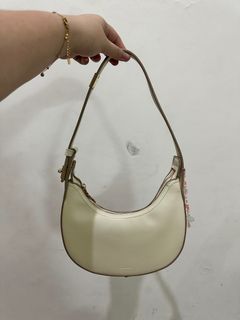 (Kategori: ) berada di . Dikirim oleh lovedbyjeni (ID iklan 1363919859, Gambar 1). Deskripsi: .