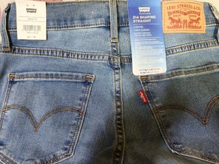 (Category: ) located in . Submitted by lee009 (Listing ID 1364030379, Image 1). Description: .