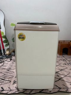 (Kategori: ) berada di . Dikirim oleh din.don (ID iklan 1363997375, Gambar 1). Deskripsi: .