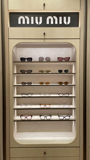 (Category: ) located in . Submitted by nicheeyewear (Listing ID 1363932104, Image 1). Description: .