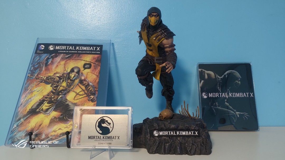 Mortal Kombat Kollectors Edition (Category: PlayStation) located in Manila. Submitted by LUXxYQueen (Listing ID 1364037129, Image 3). Description: Selling Mortal Kombat Kollectors Edition(Xbox) BIB with acrylic cases and Hardcase protectors Complete with box Game unused codes Xbox Steelcase with acrylic protector Metal Id Card with Hardcase Comics with acrylic protector Price 10,000 Location Manila.