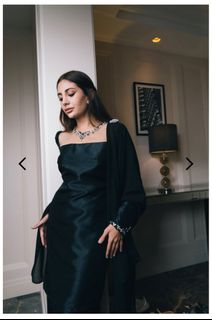 (Category: ) located in . Submitted by preloved_fr (Listing ID 1363995448, Image 1). Description: .