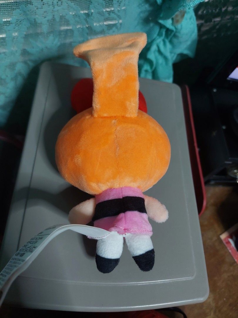 Powerpuff Blossom Keyring (Category: Character Goods) located in Quezon City. Submitted by ayctata08 (Listing ID 1364003156, Image 2). Description: Decluttering.