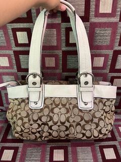 (Kategori: ) berada di . Dikirim oleh adistamaharani (ID iklan 1363913681, Gambar 1). Deskripsi: .